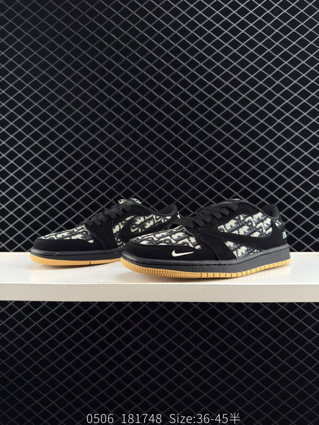 Travis Scott x Air Jordan 1 ” Reverse Mocha “